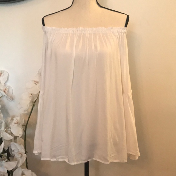 White Off Shoulder Top - Picture 7 of 8